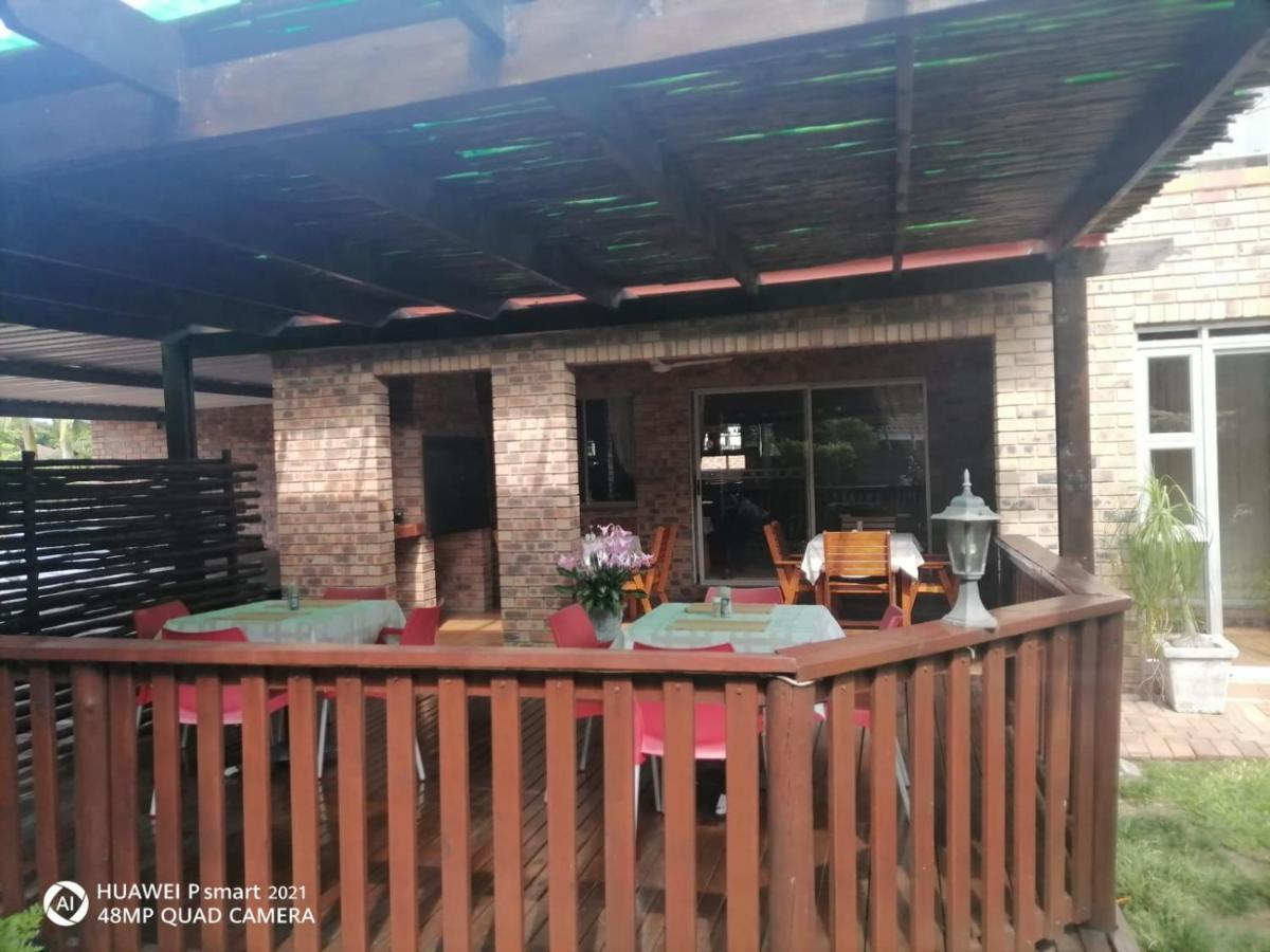 Duneside Guest House Ричардс-Бей Экстерьер фото